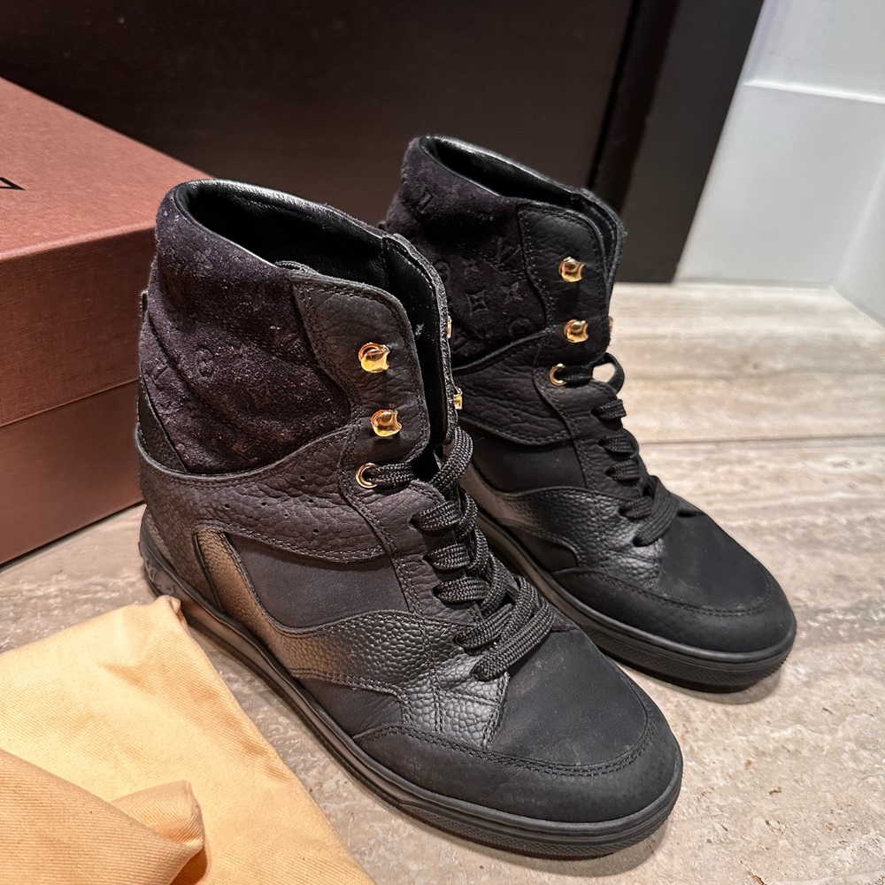 Louis Vuitton Women’s Black Monogram High Top Sneakers Size 35 - Picture 2 of 6